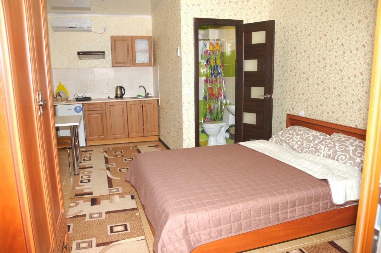Solnechnaia Dacha Aparthotel Bugaz Exterior foto
