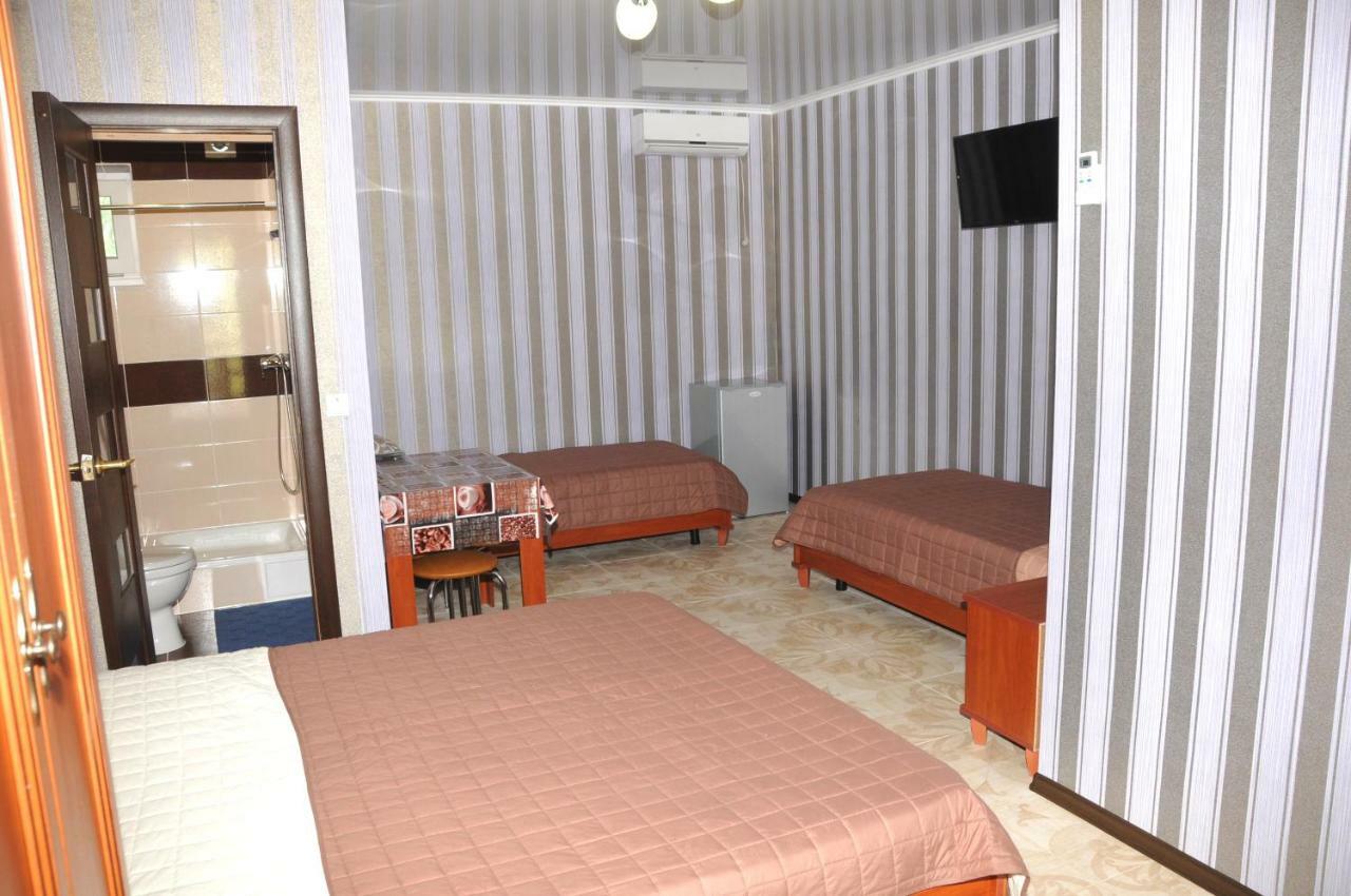 Solnechnaia Dacha Aparthotel Bugaz Exterior foto