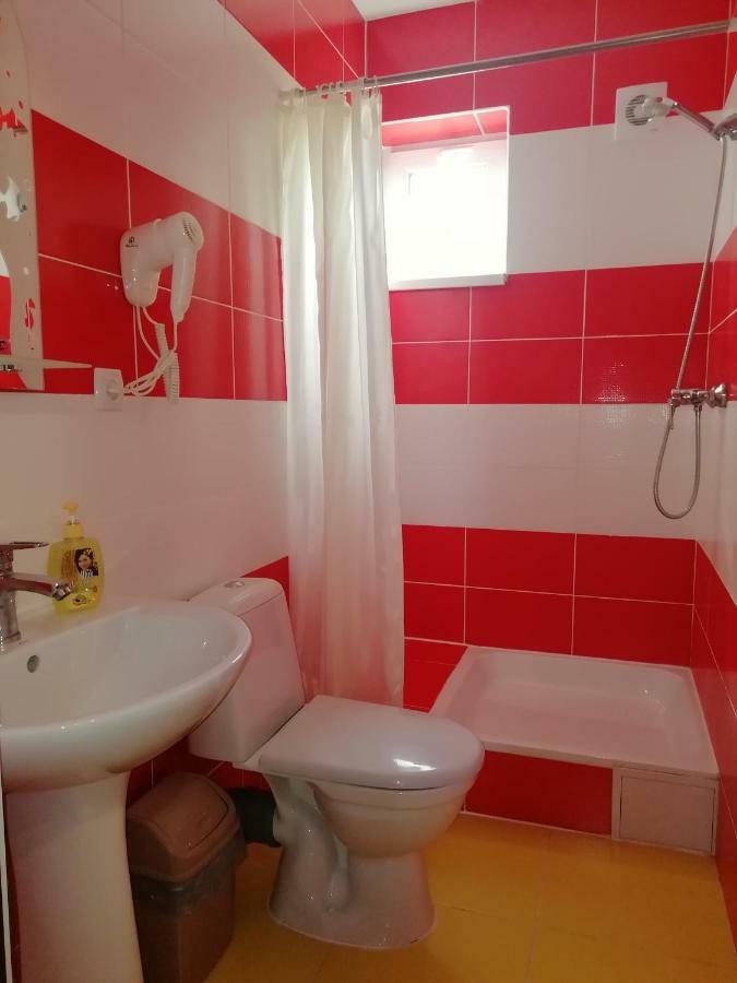 Solnechnaia Dacha Aparthotel Bugaz Exterior foto