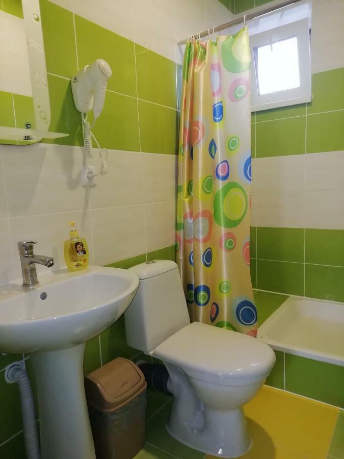 Solnechnaia Dacha Aparthotel Bugaz Exterior foto