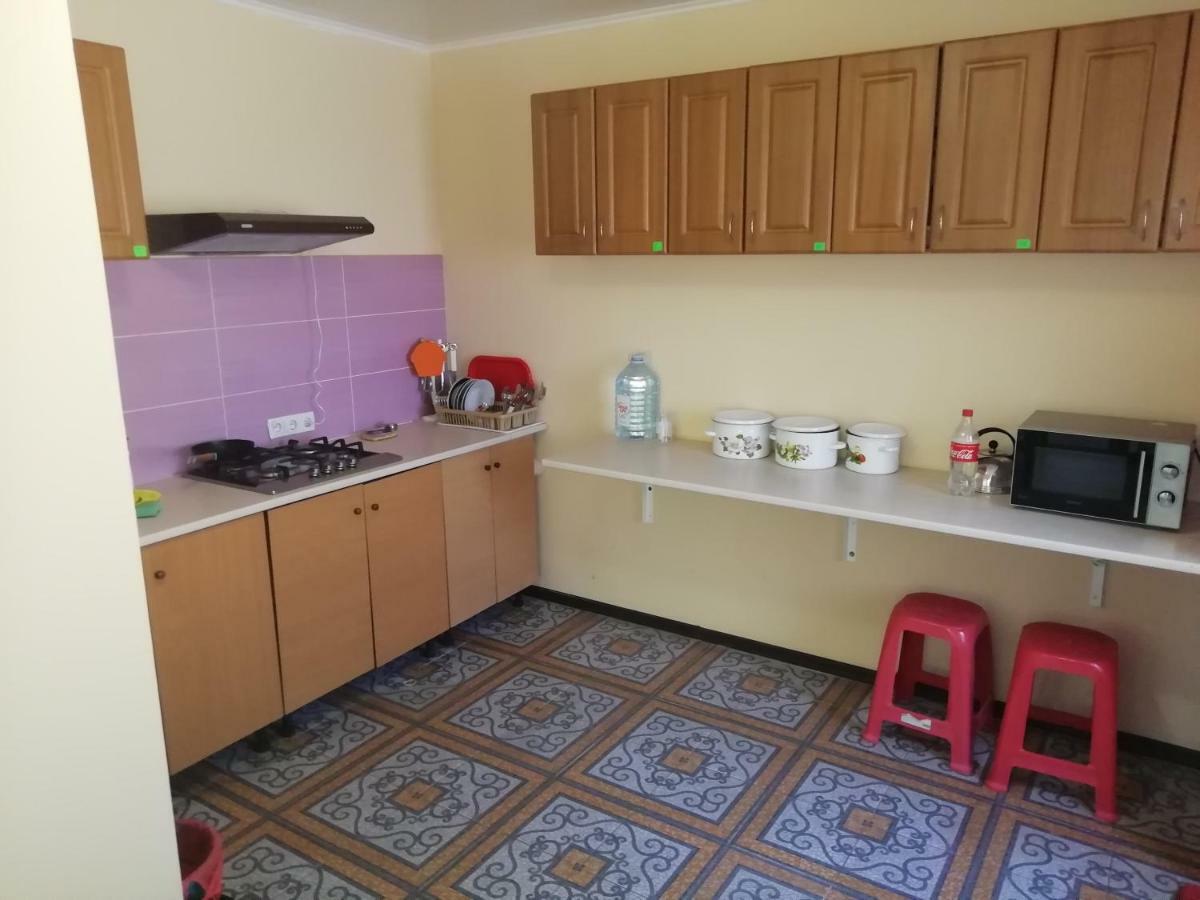 Solnechnaia Dacha Aparthotel Bugaz Exterior foto